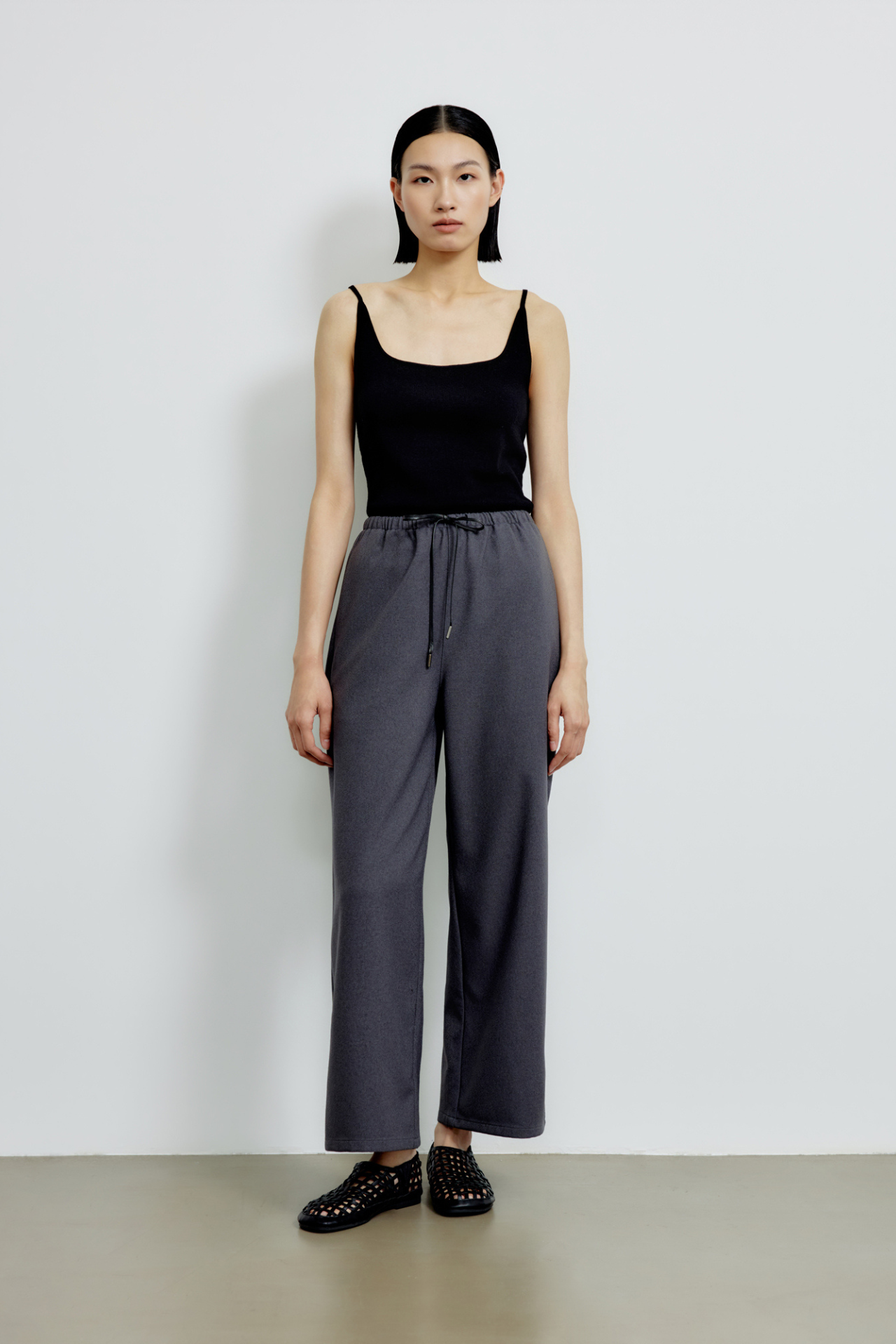 color:NOIR