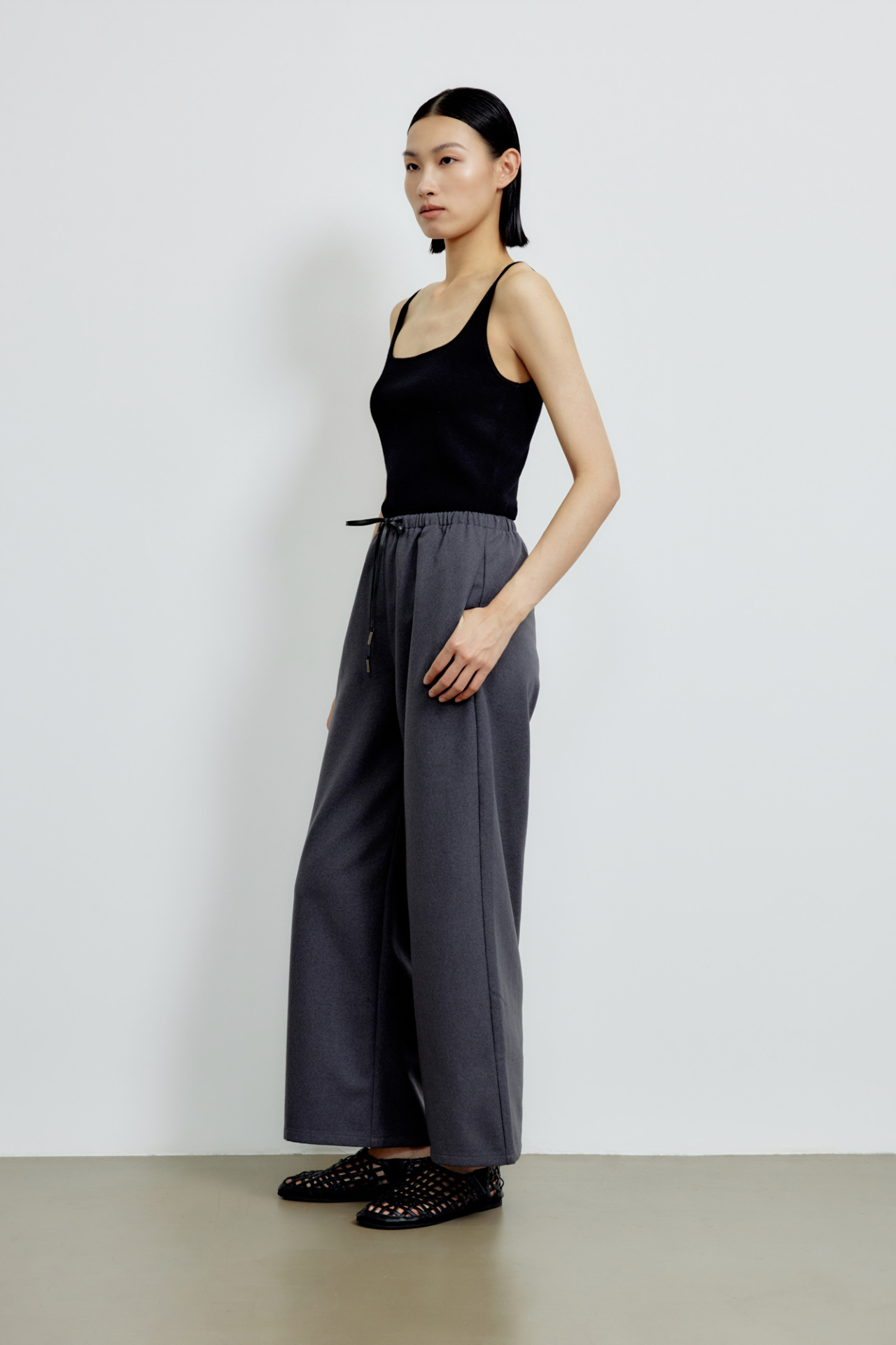 color:NOIR