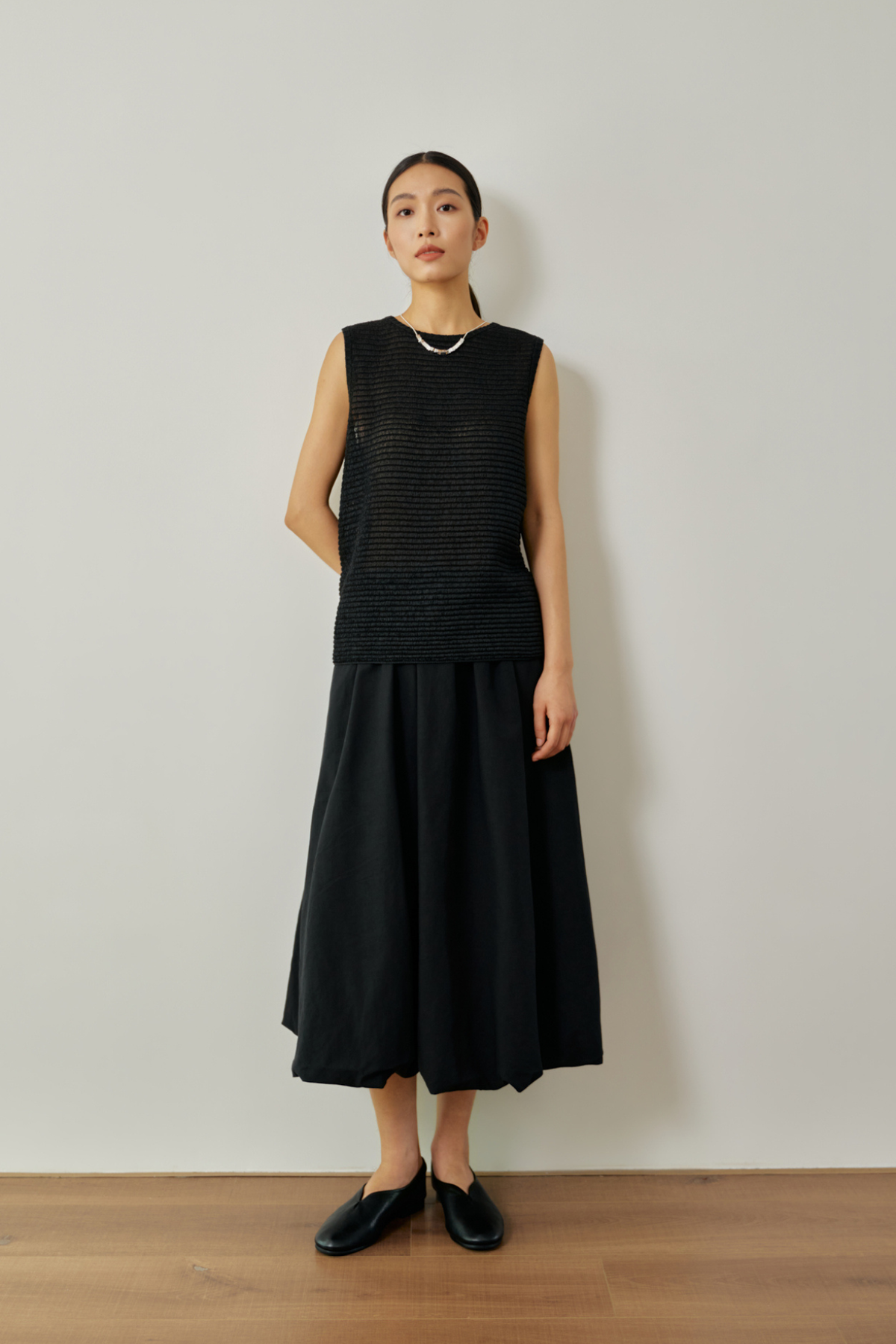 color:NOIR