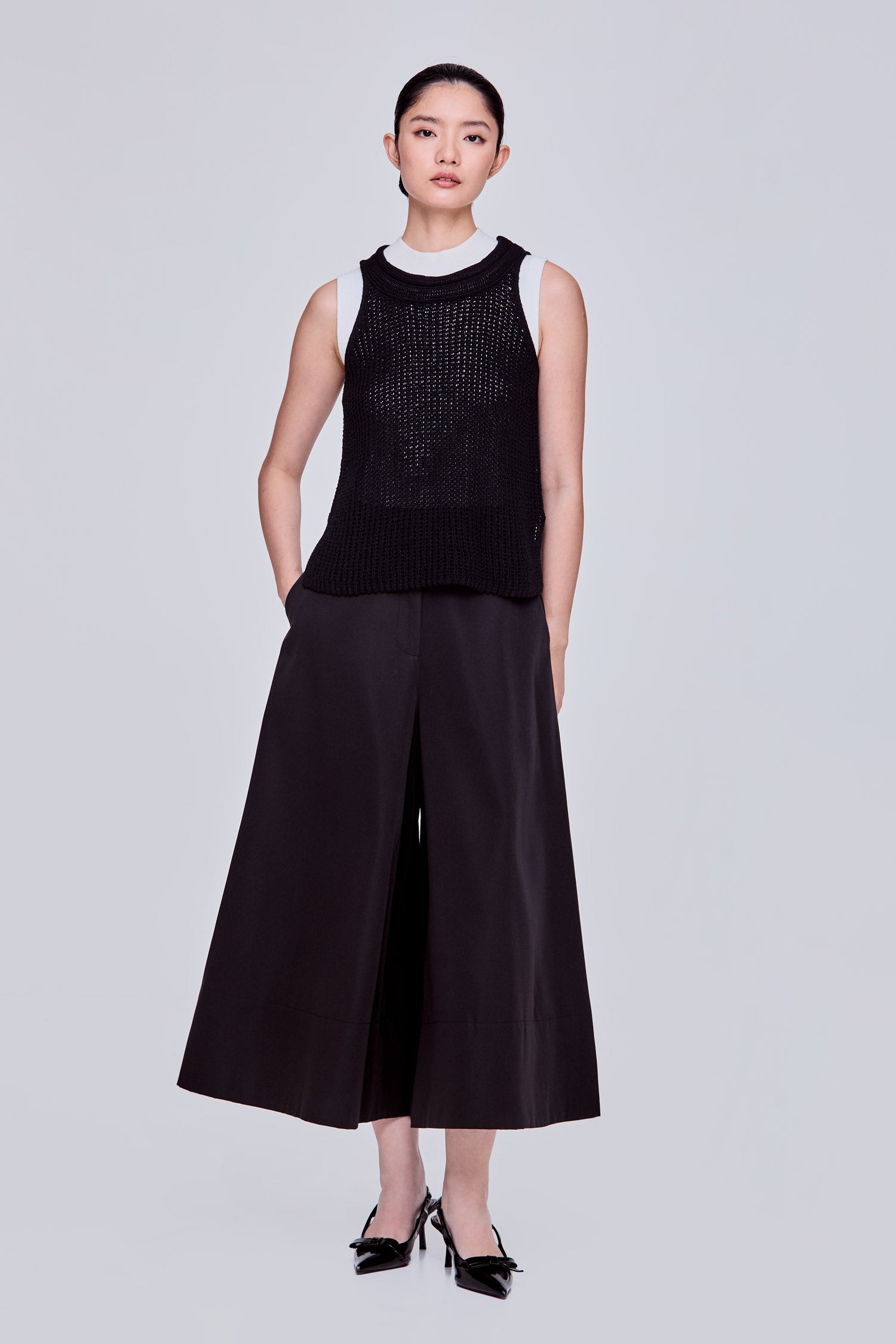 color:NOIR