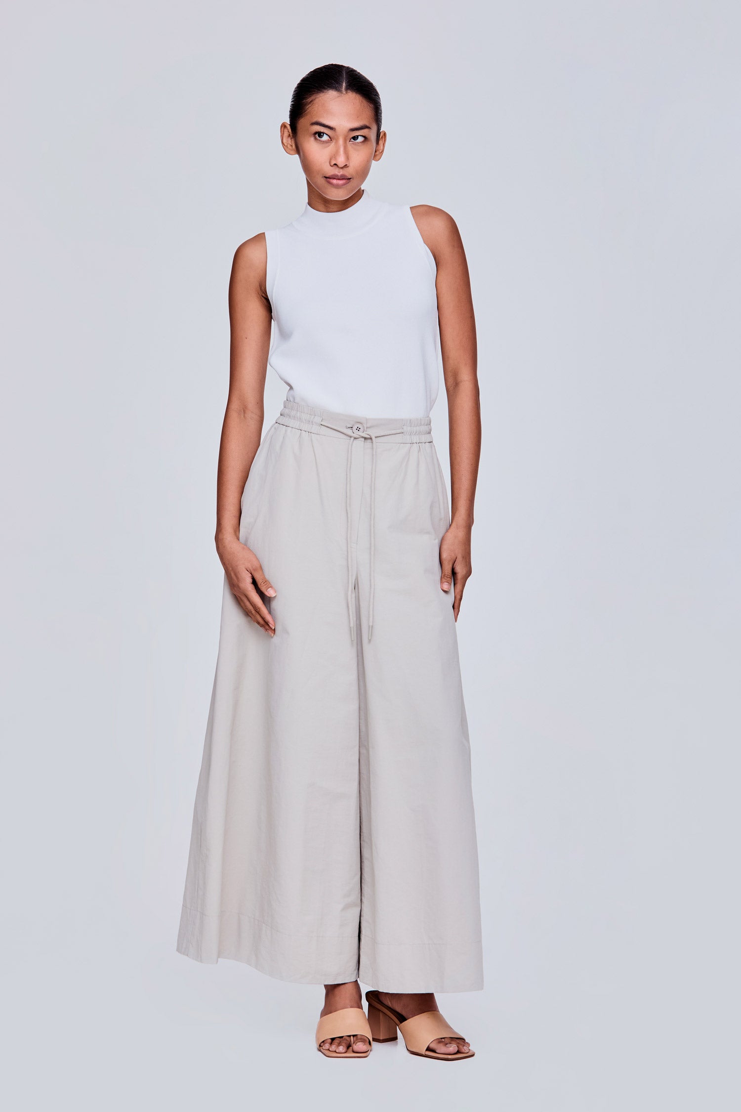 color:TAUPE