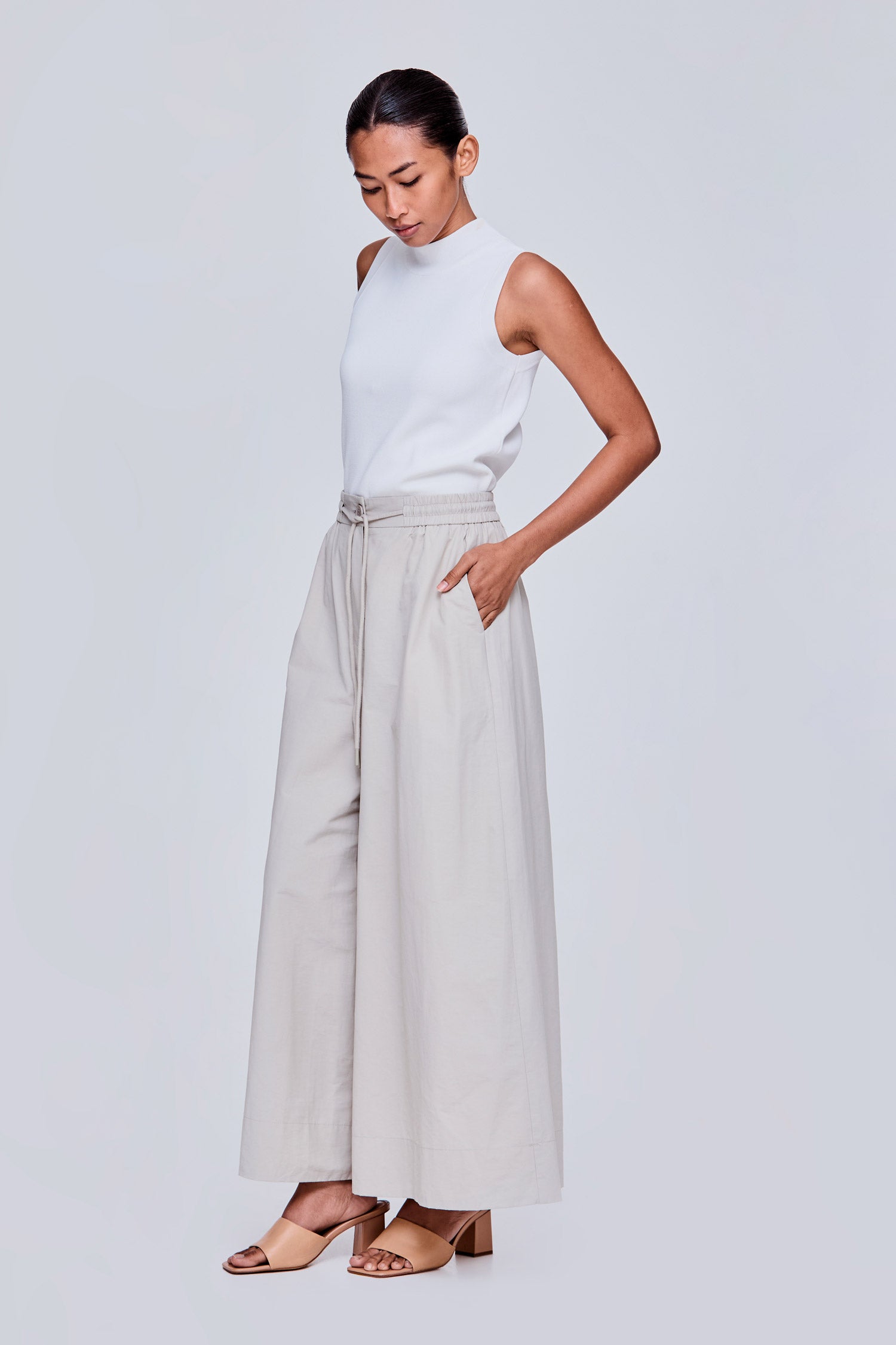 color:TAUPE