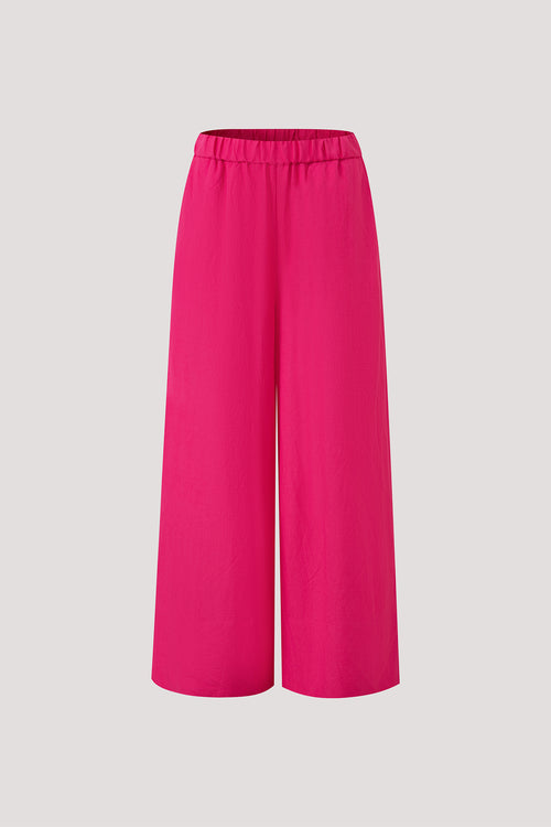 color:HOT PINK
