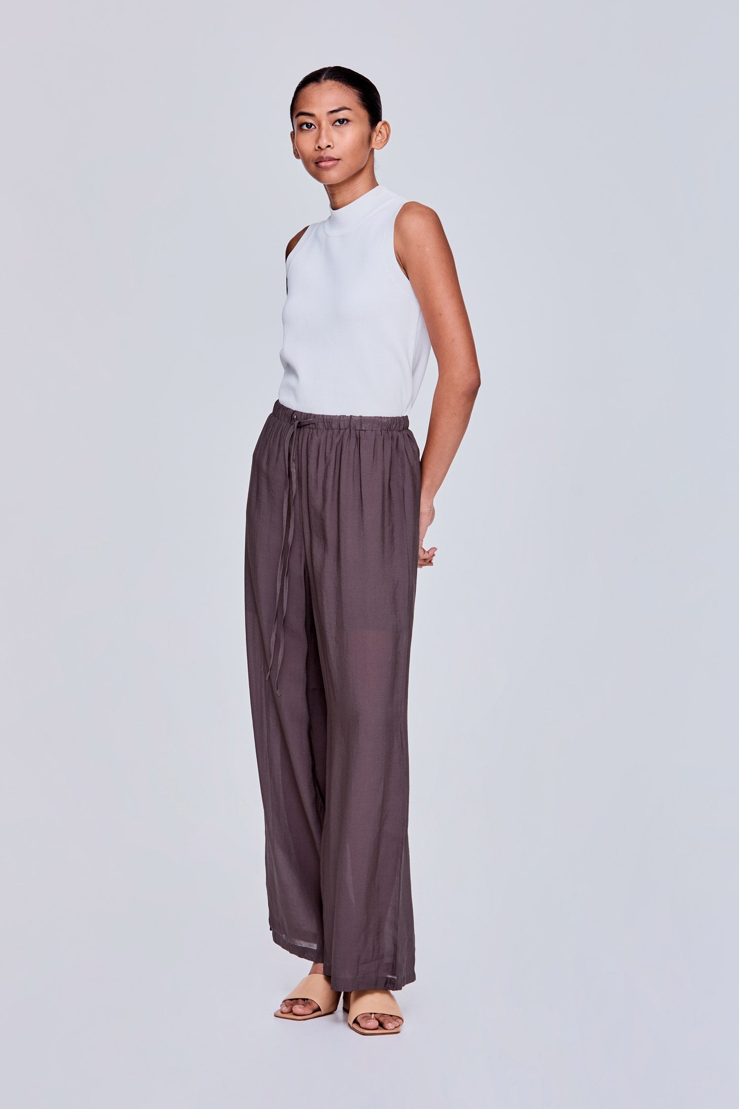 color:DARK BROWN