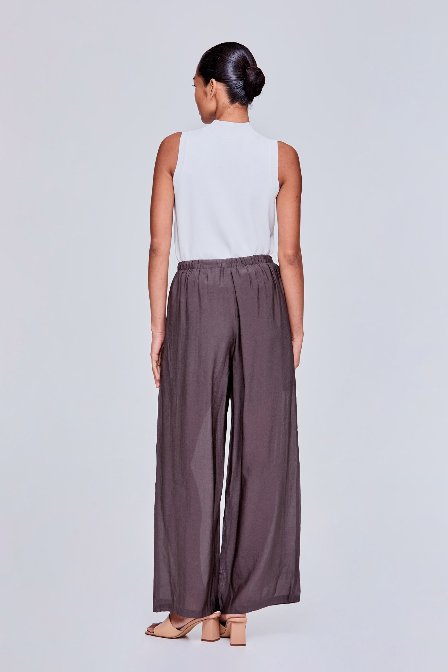 color:DARK BROWN