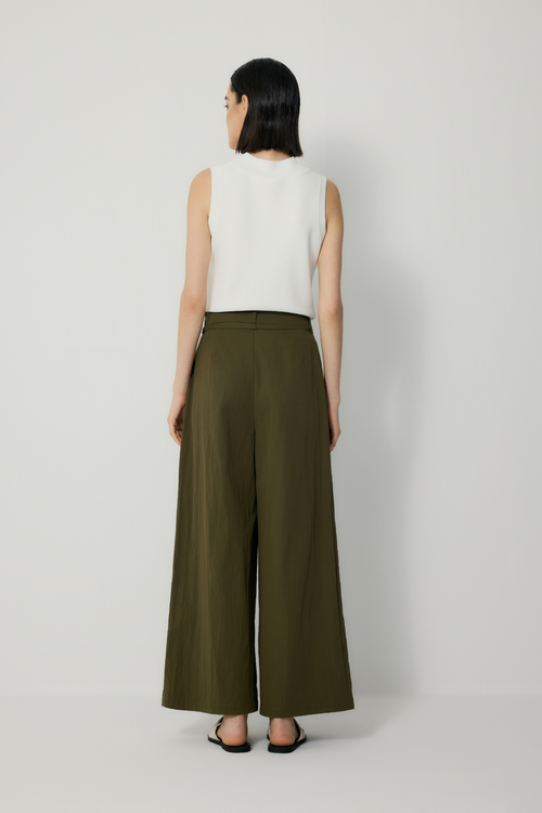 color:KHAKI GREEN