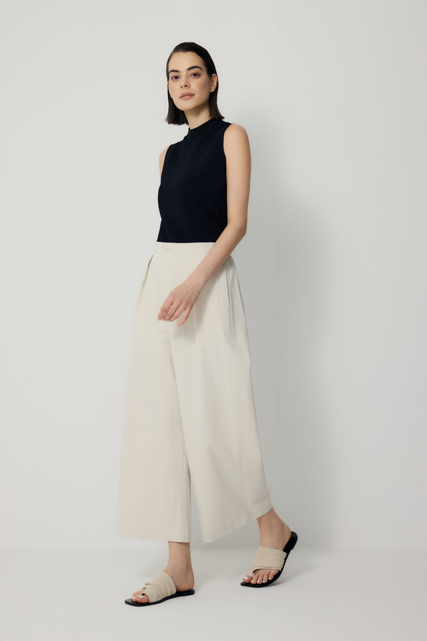 color:TAUPE