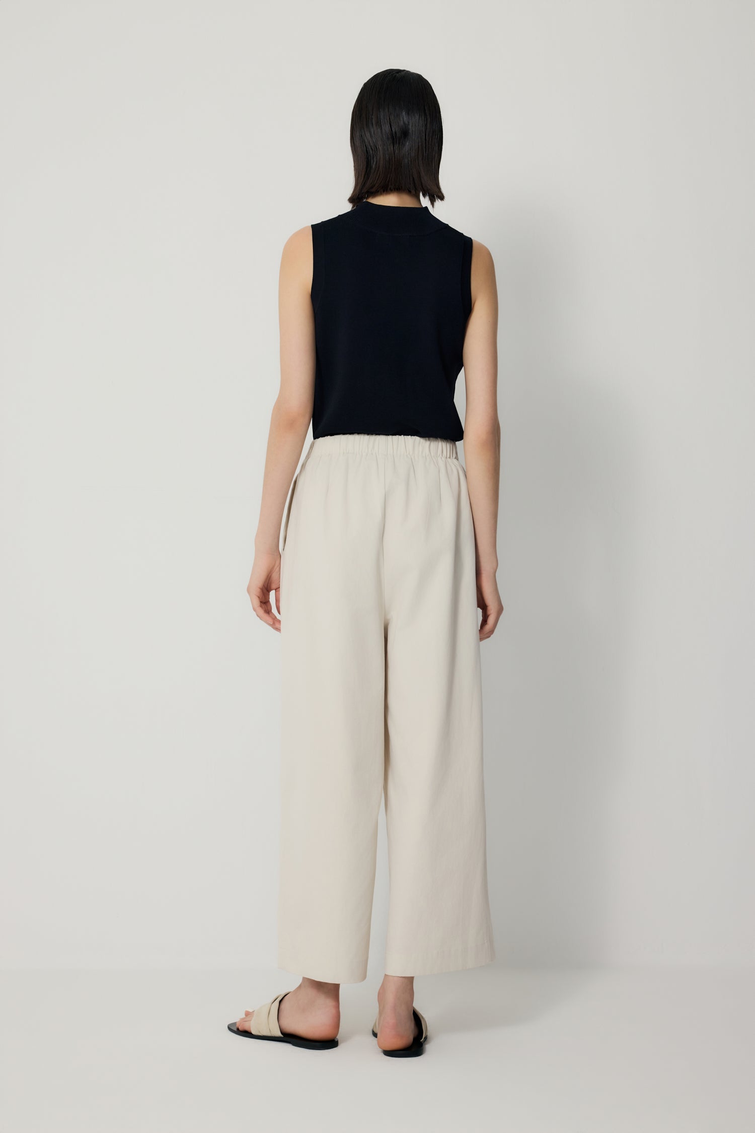 color:TAUPE