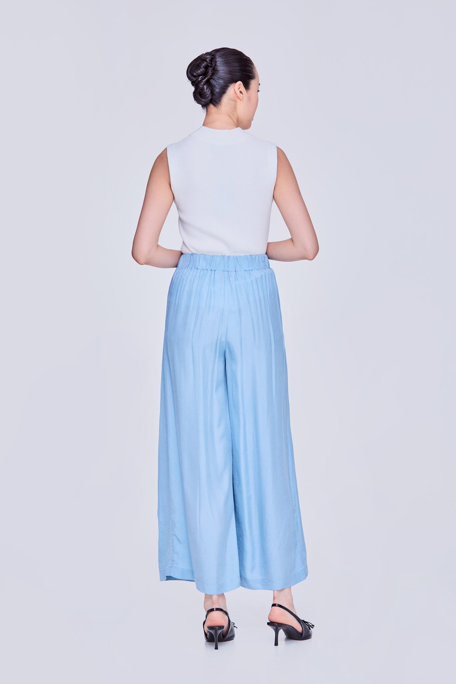 color:SKY BLUE