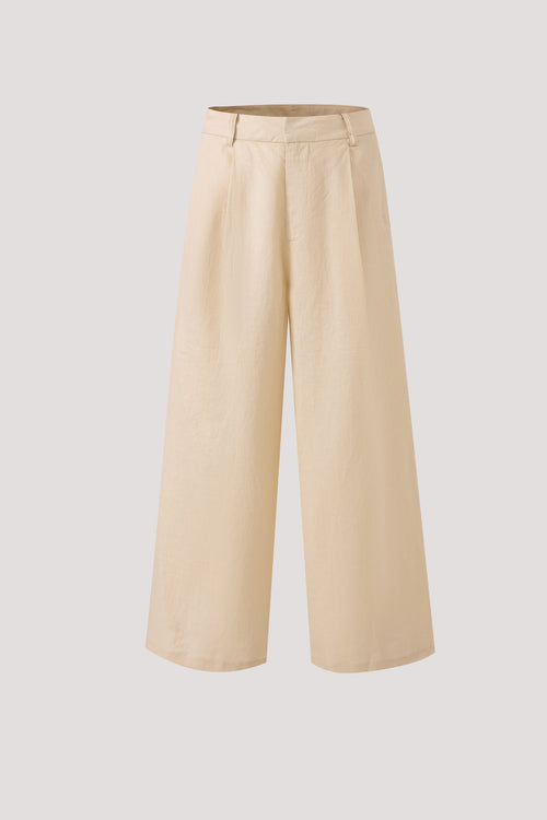 color:WHEAT