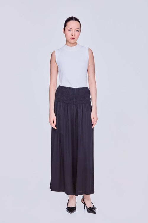 color:NOIR