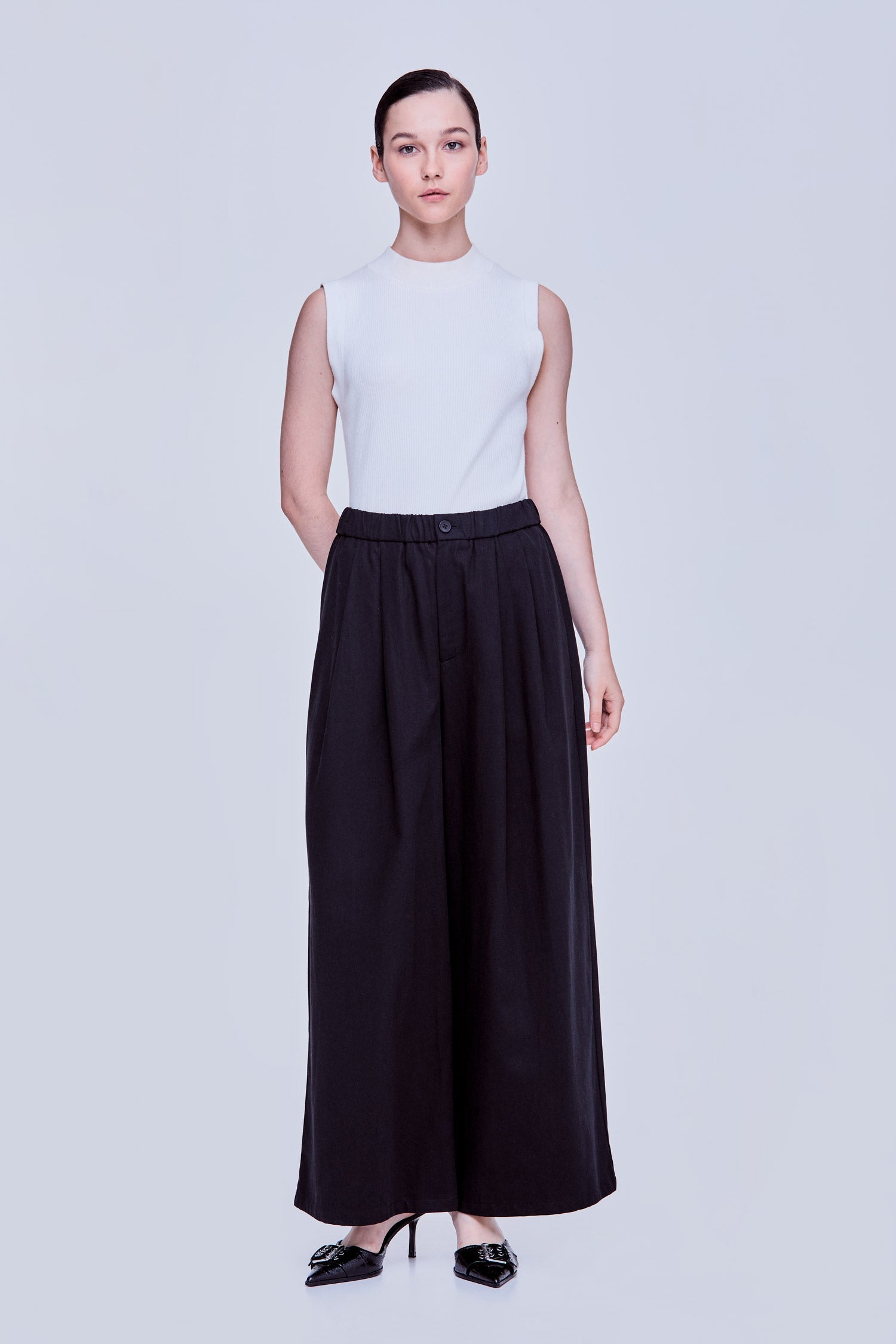 color:NOIR