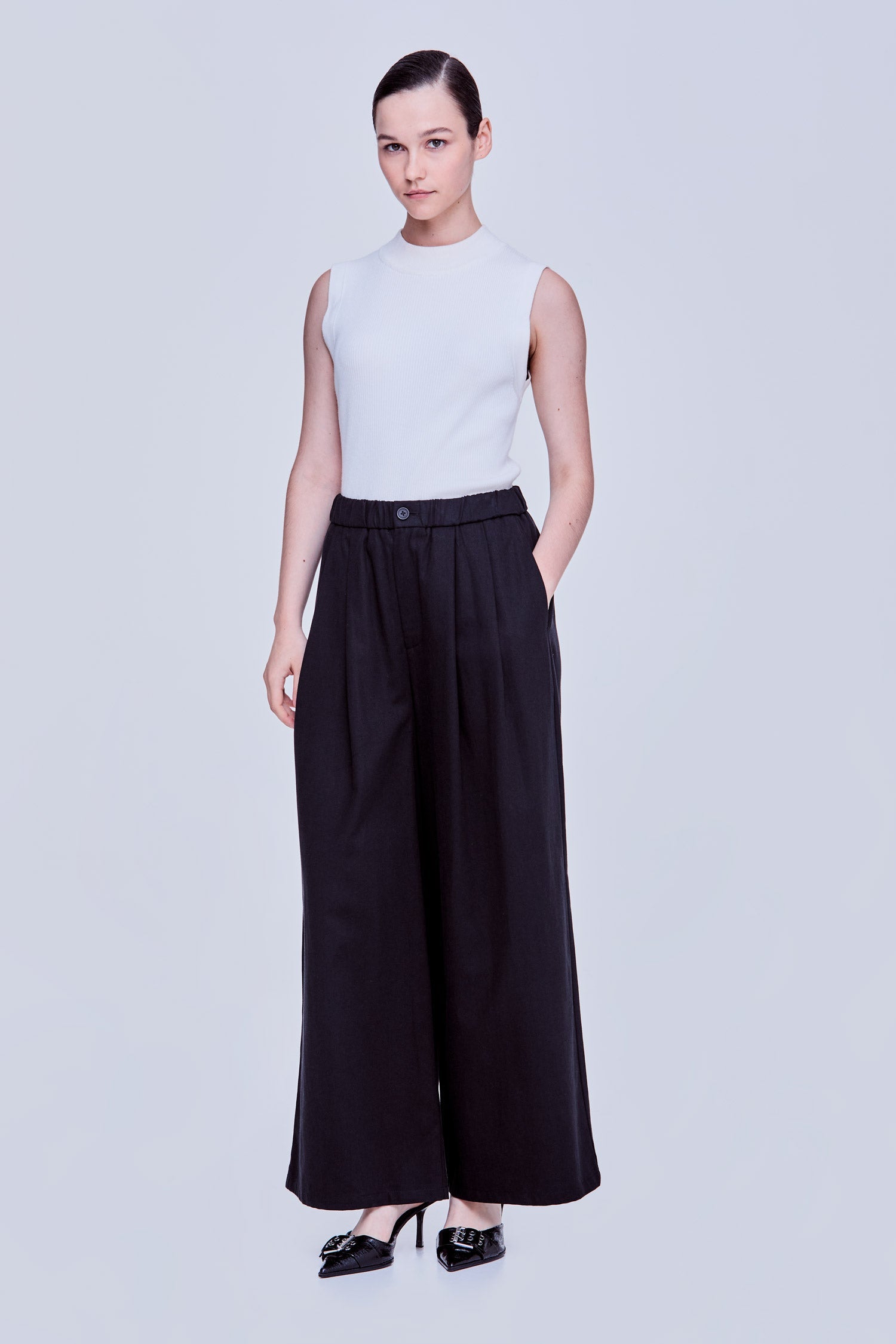 color:NOIR