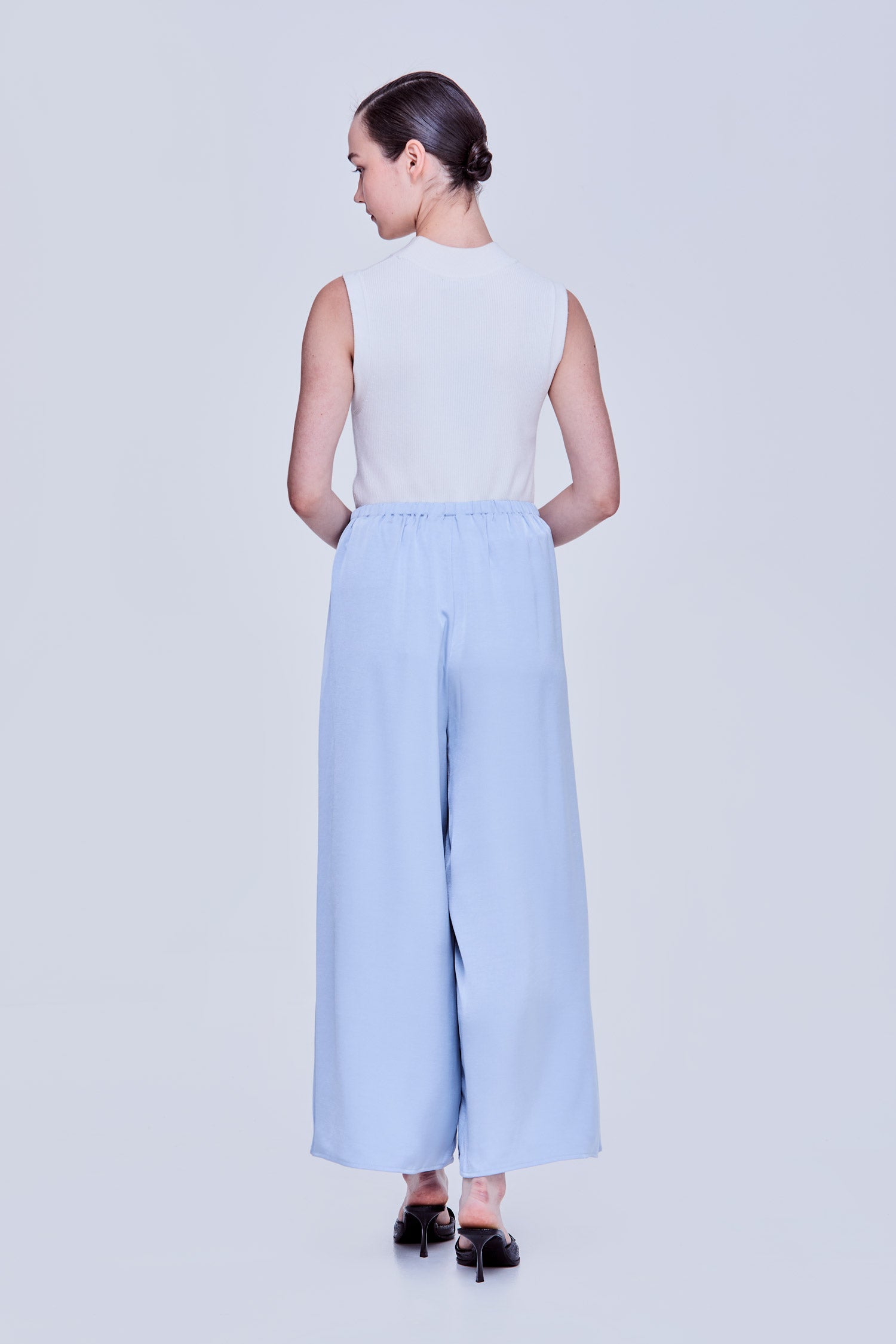 color:SKY BLUE