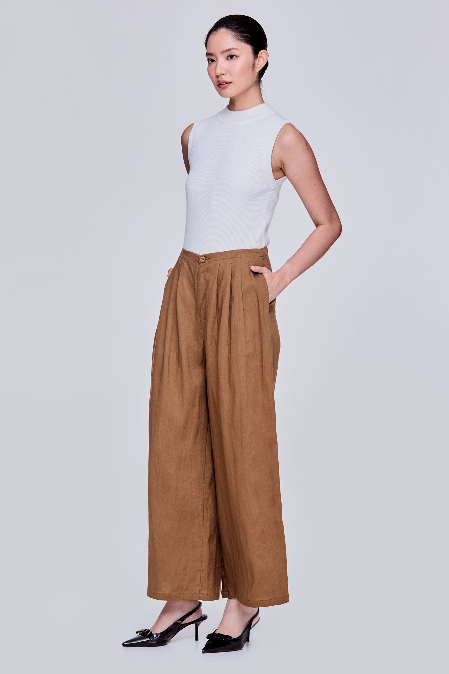 color:KHAKI BROWN