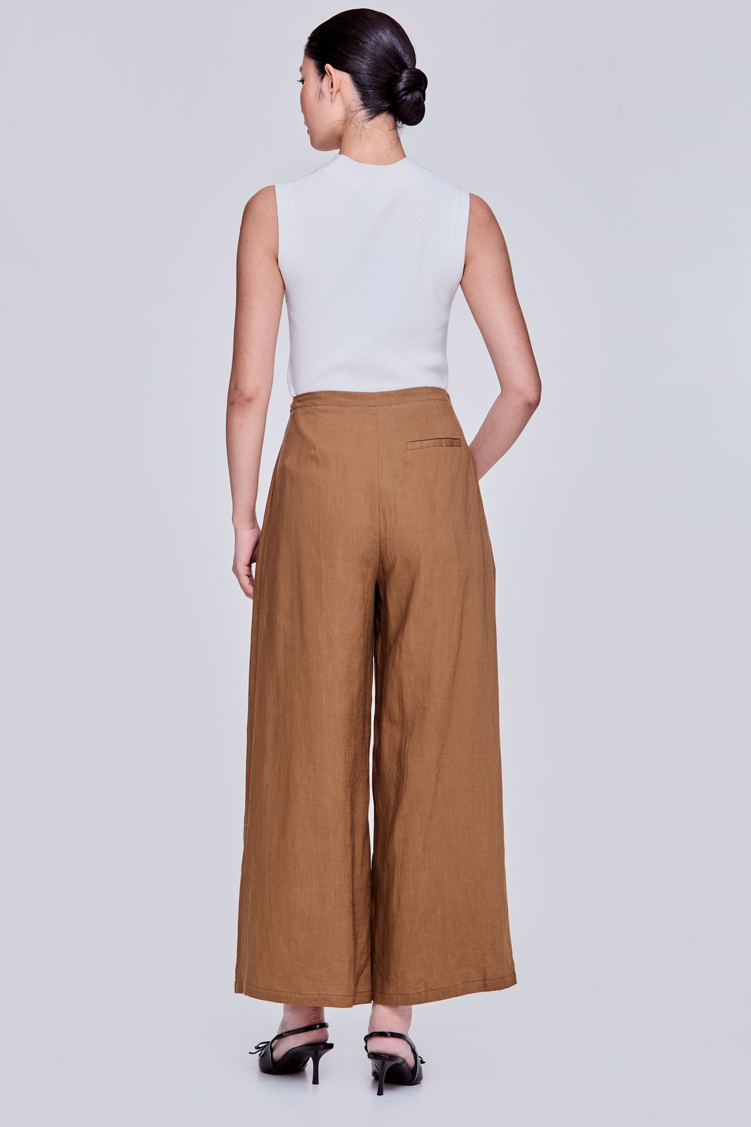 color:KHAKI BROWN