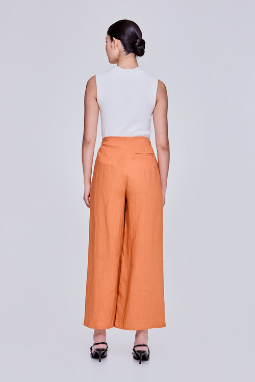 color:ORANGE