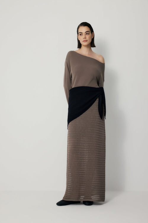 color:NOIR