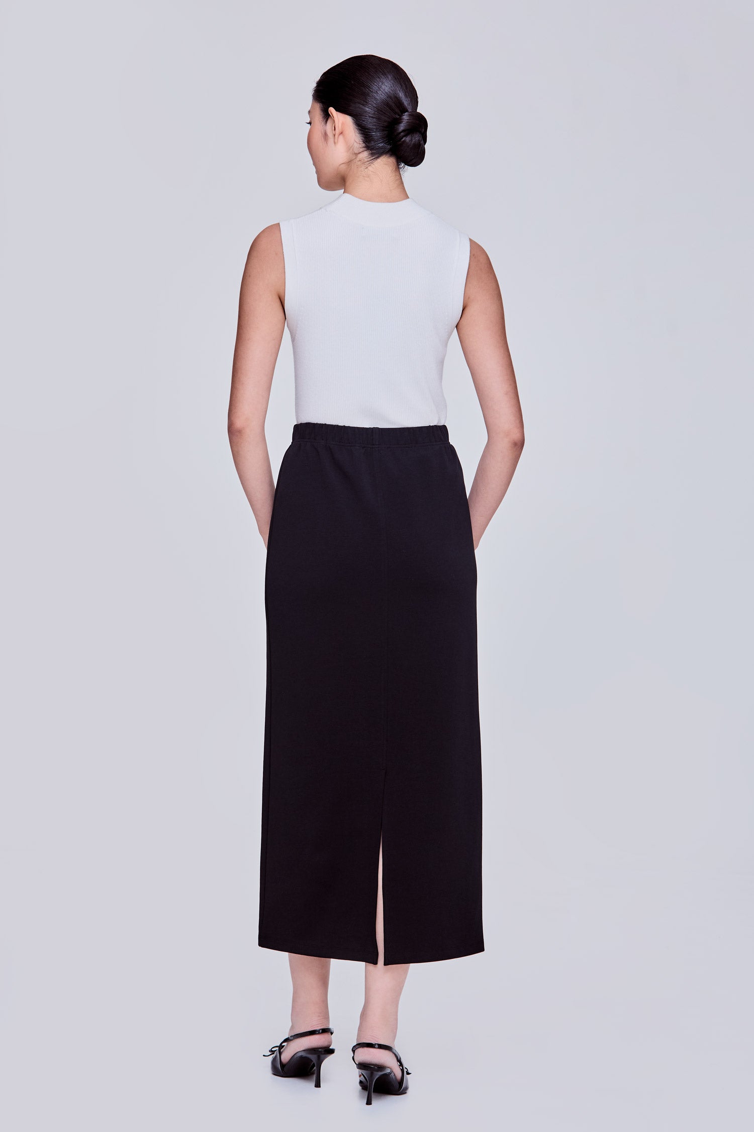 color:NOIR