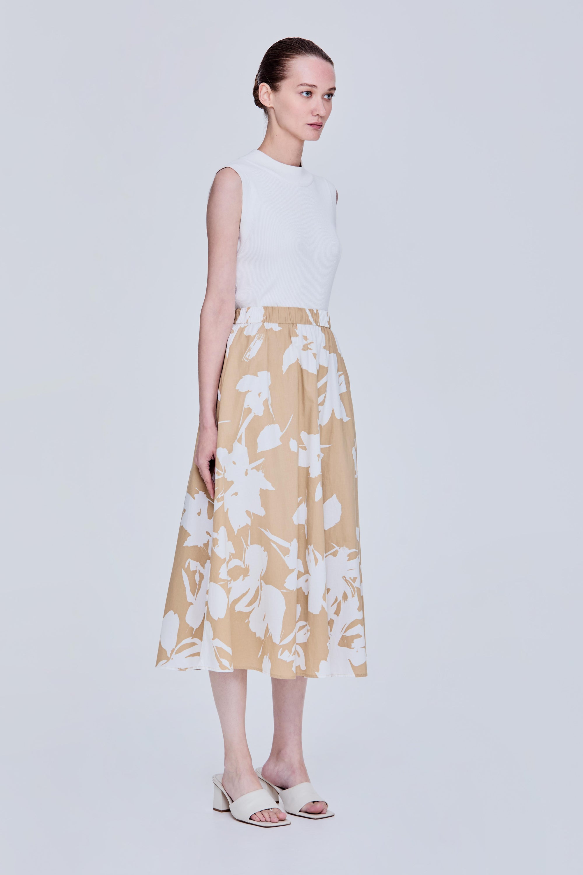color:KHAKI FLORAL