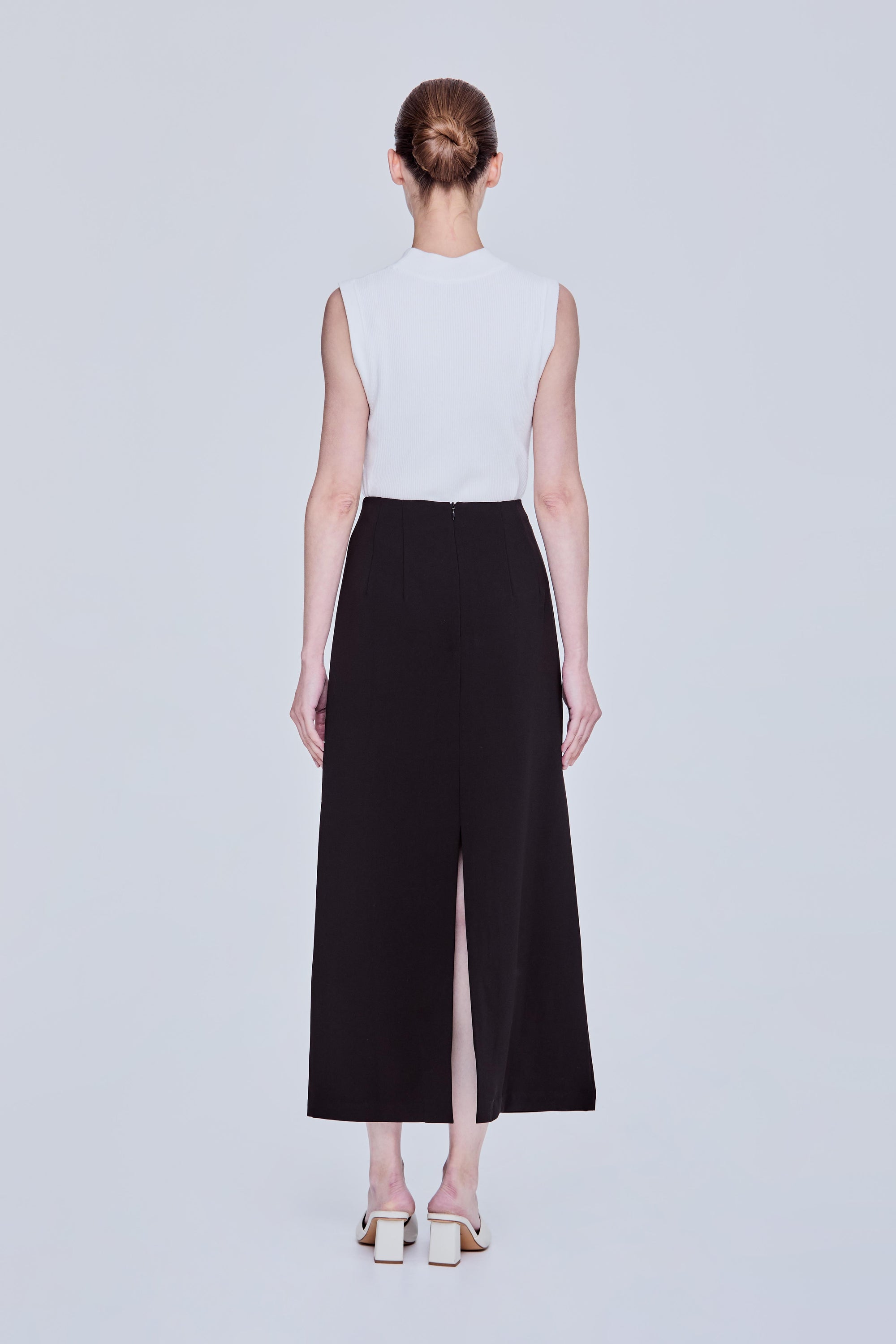 color:NOIR