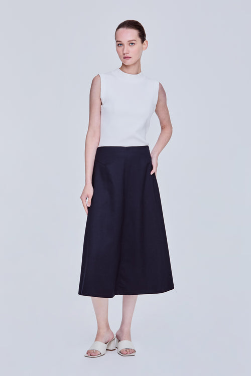 color:NAVY