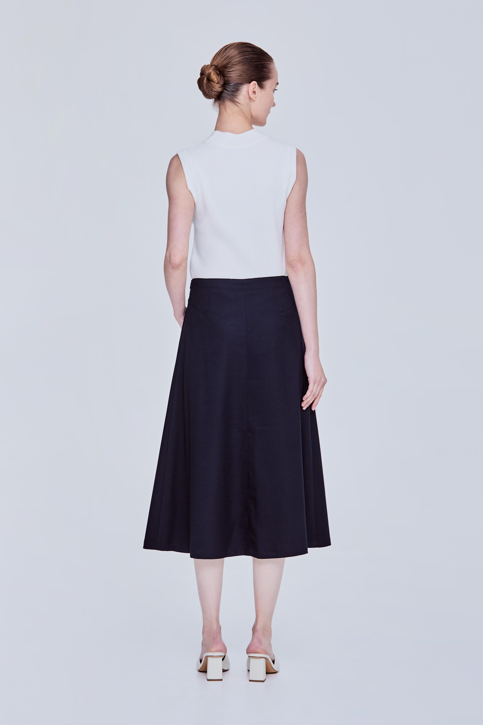 color:NAVY