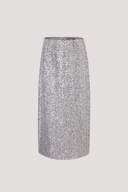 color:SILVER