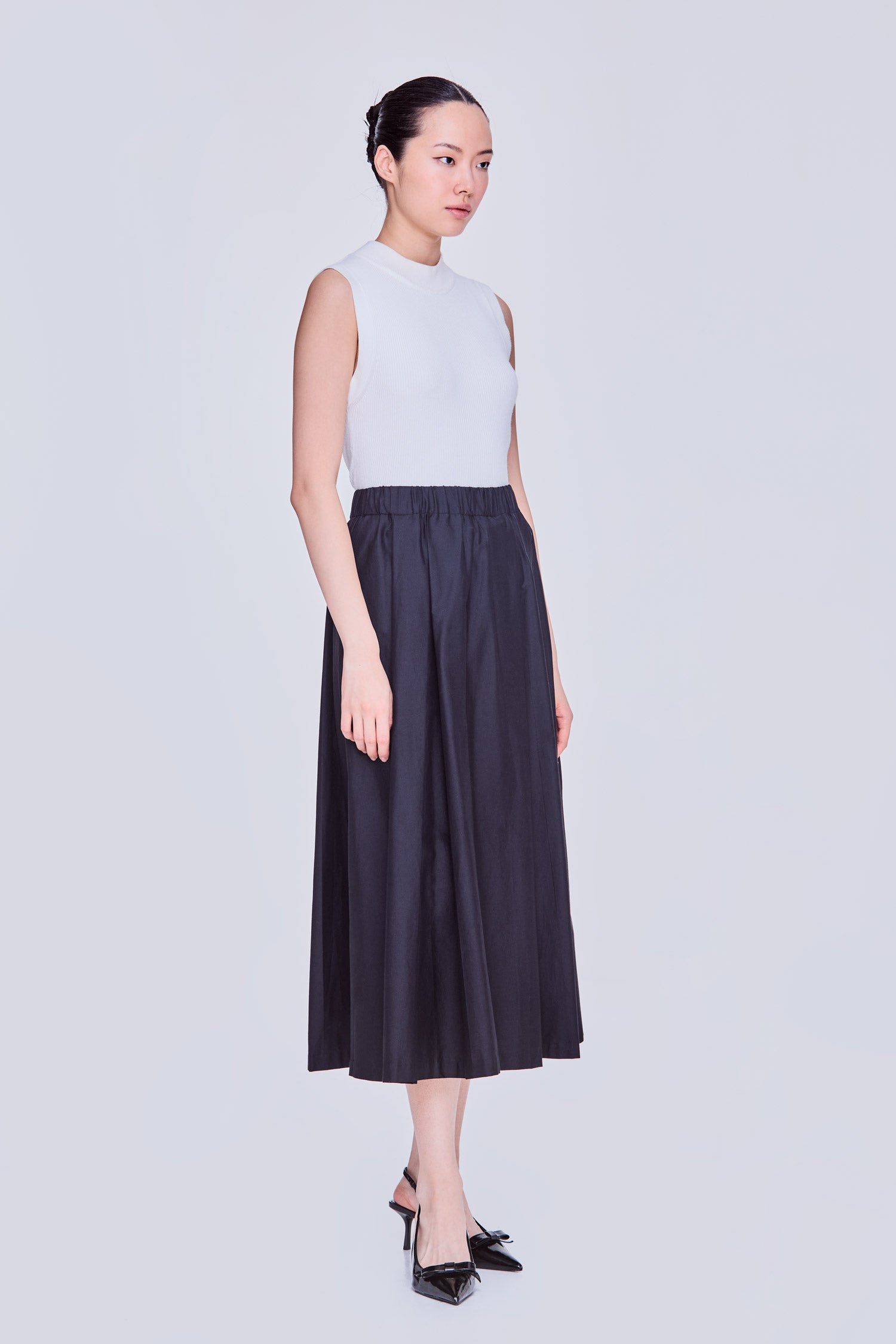 color:NOIR