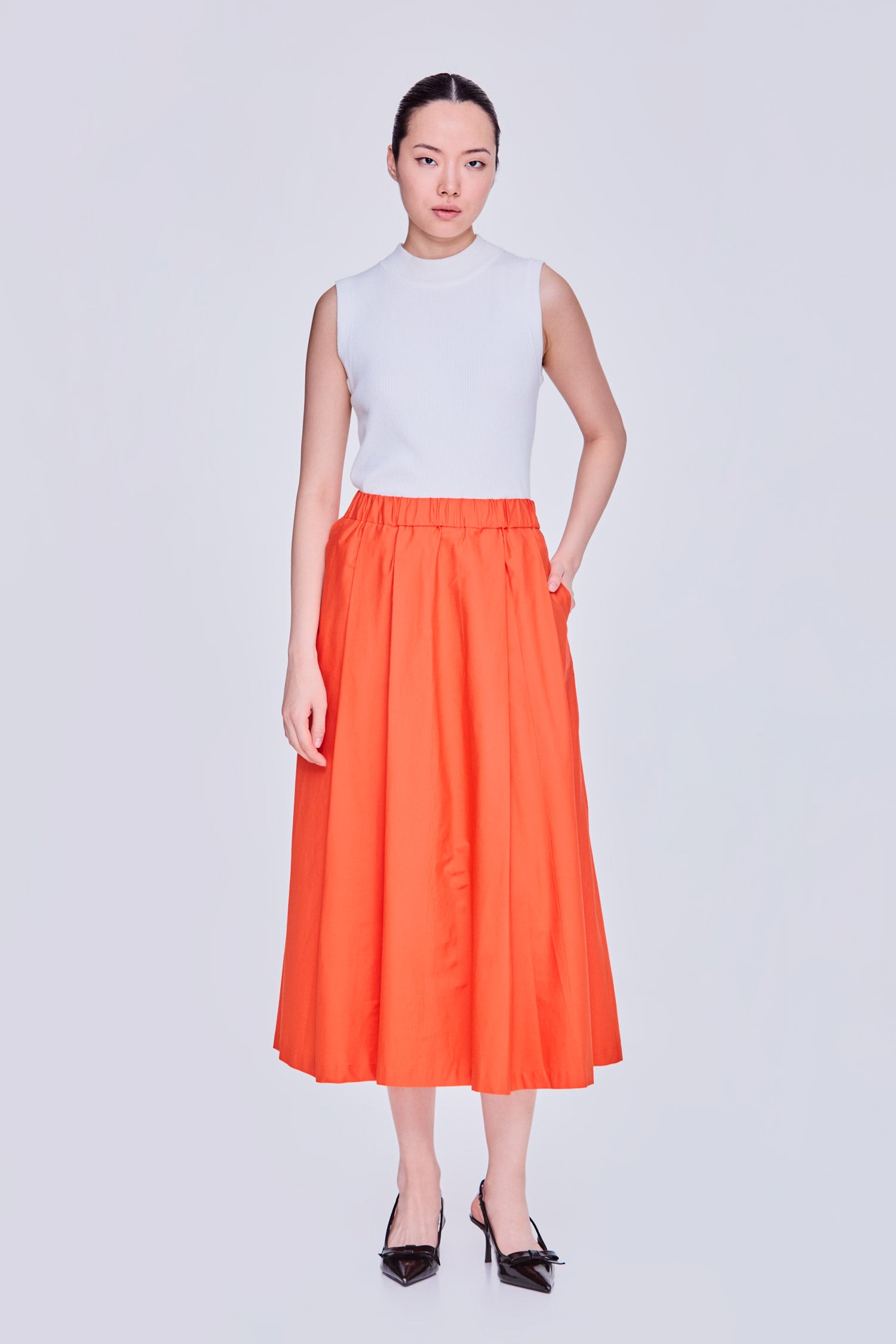 color:TANGERINE