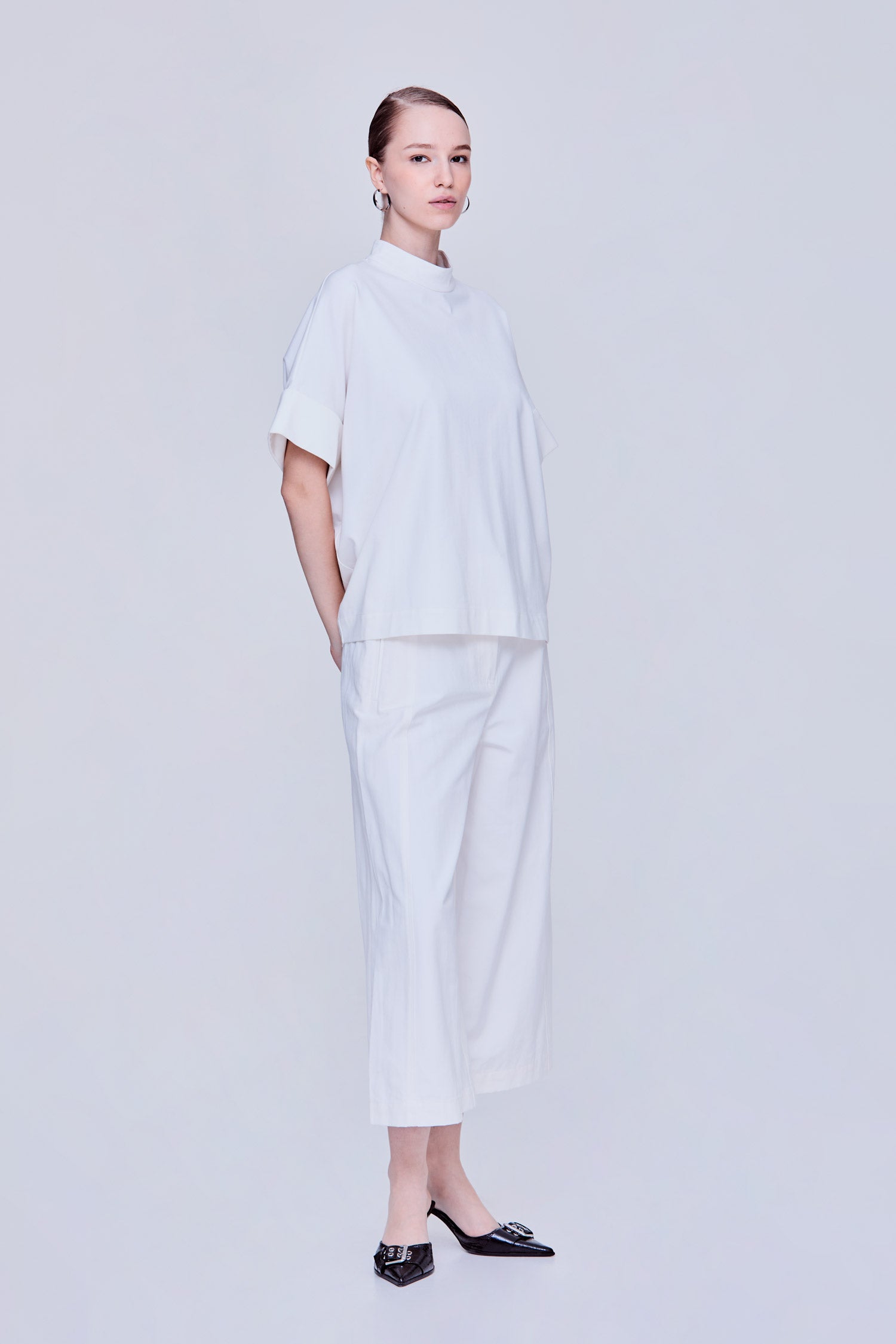 color:IVORY
