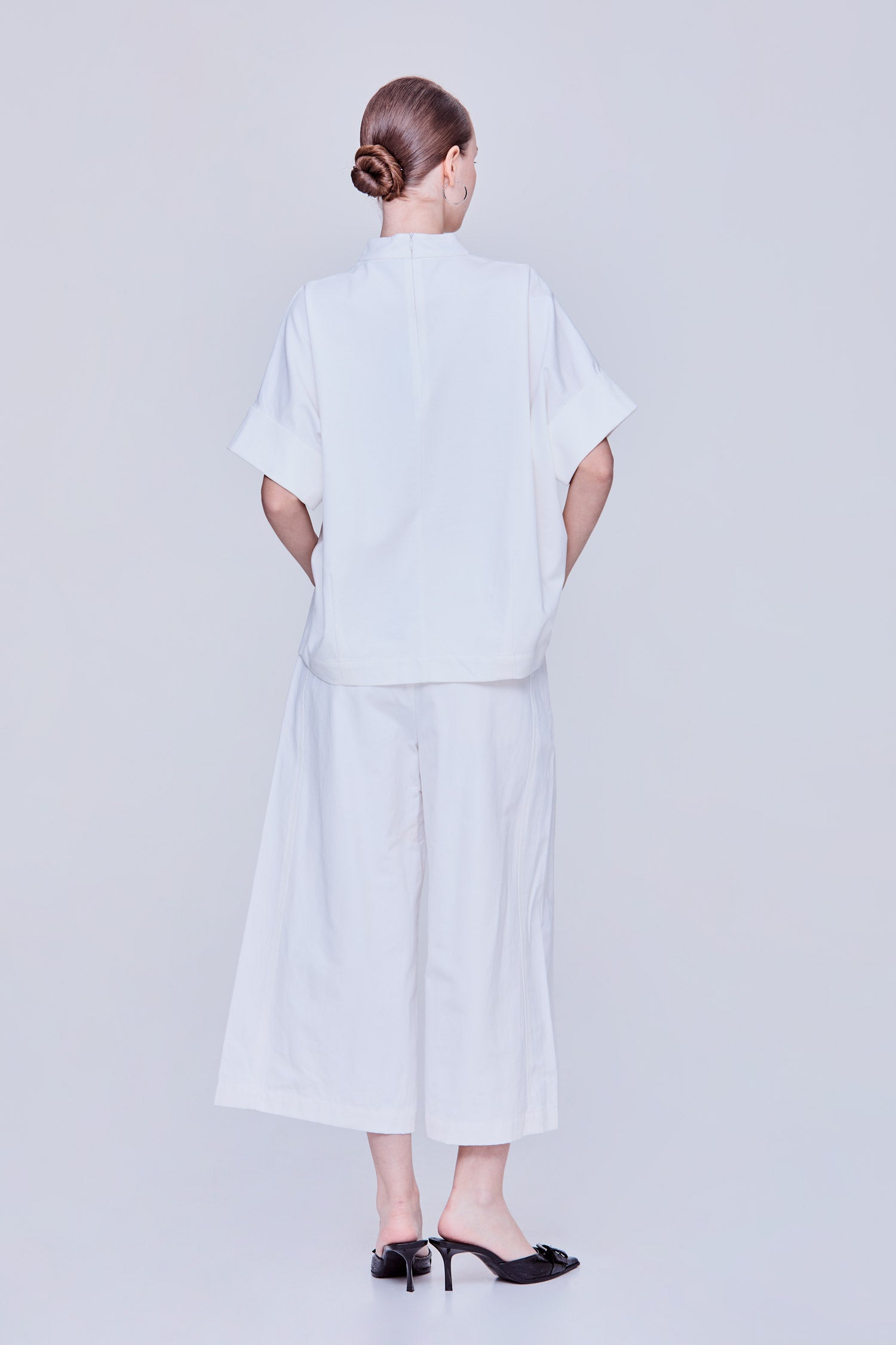 color:IVORY