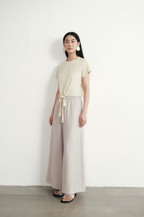 color:PALE YELLOW