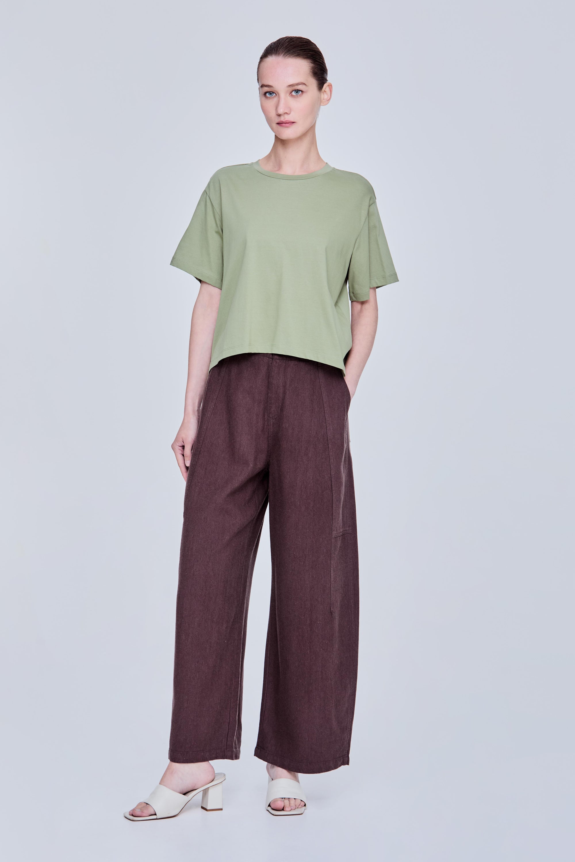 color:LIGHT GREEN