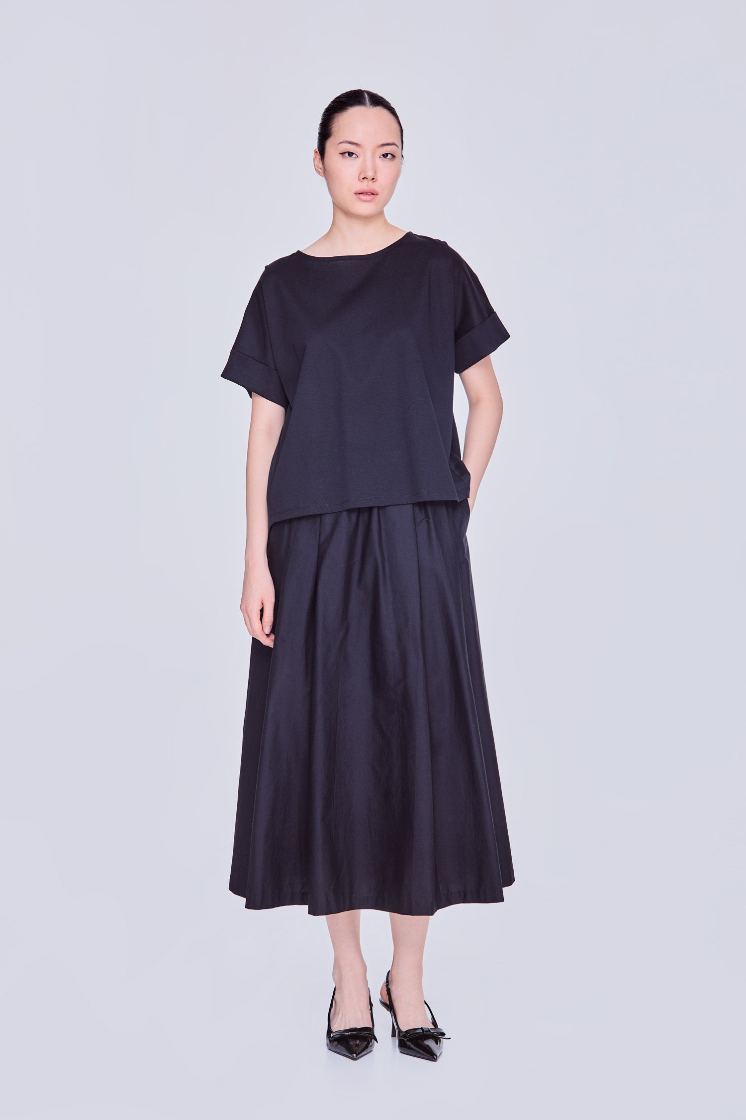 color:NOIR