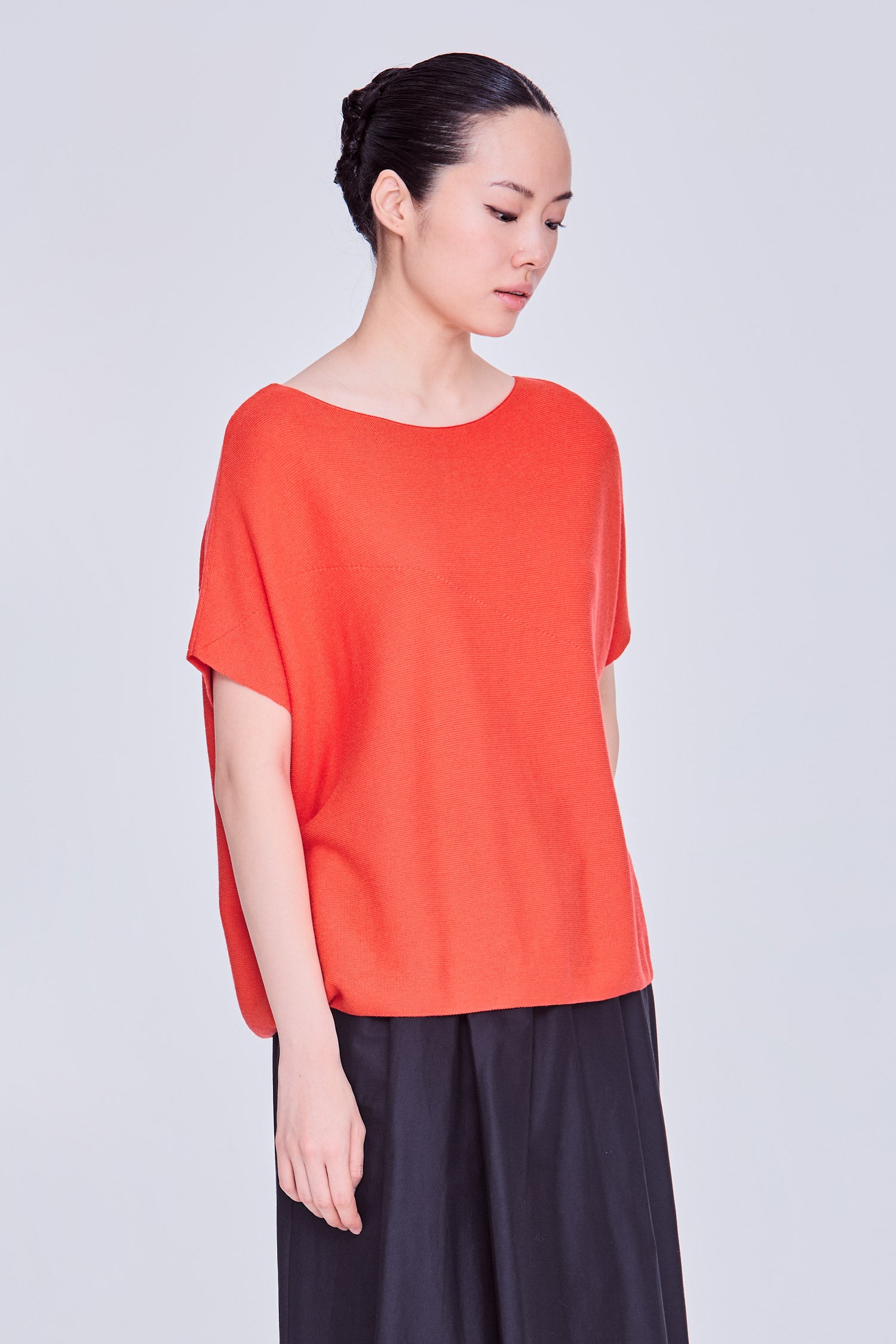 color:TANGERINE