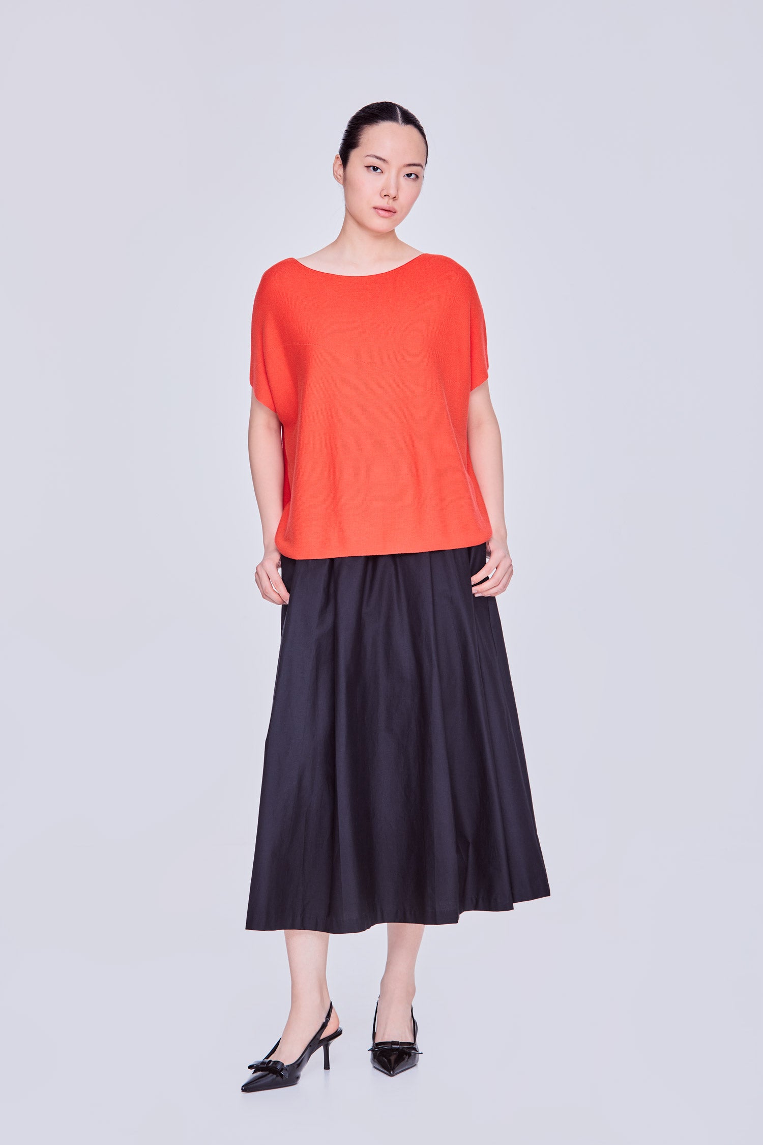color:TANGERINE