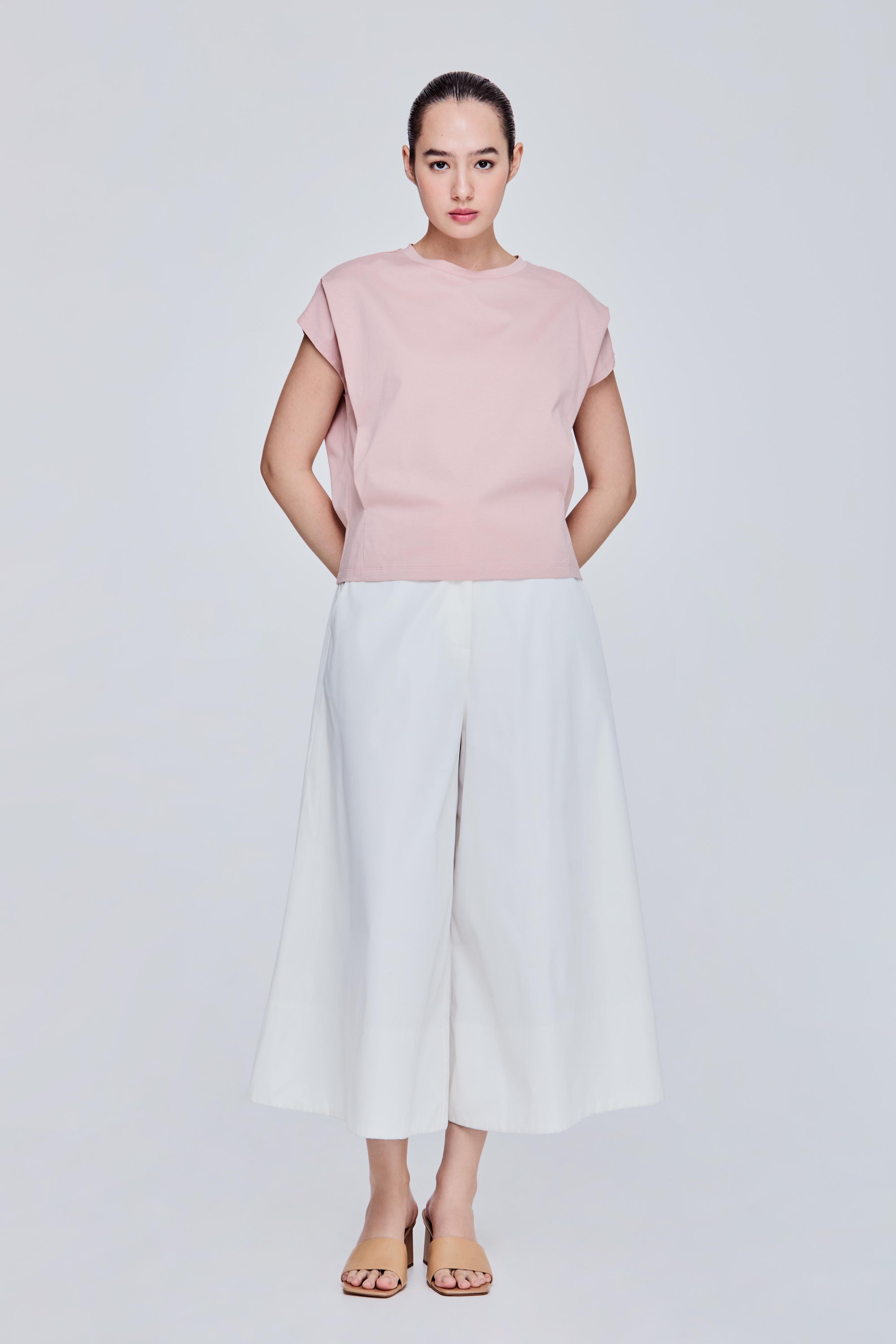color:BLUSH
