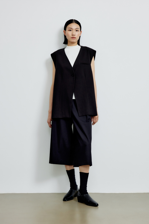 color:NOIR
