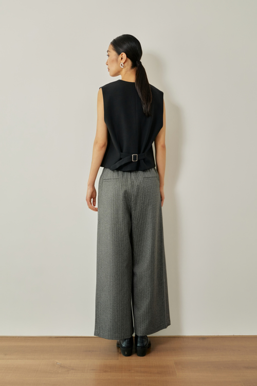 color:HUE GREY